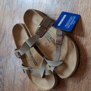NWT Birkenstock Mayari Size 36 Stone
